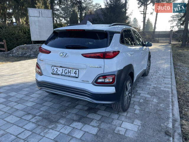 Білий Хендай Kona, об'ємом двигуна 0 л та пробігом 103 тис. км за 16900 $, фото 9 на Automoto.ua
