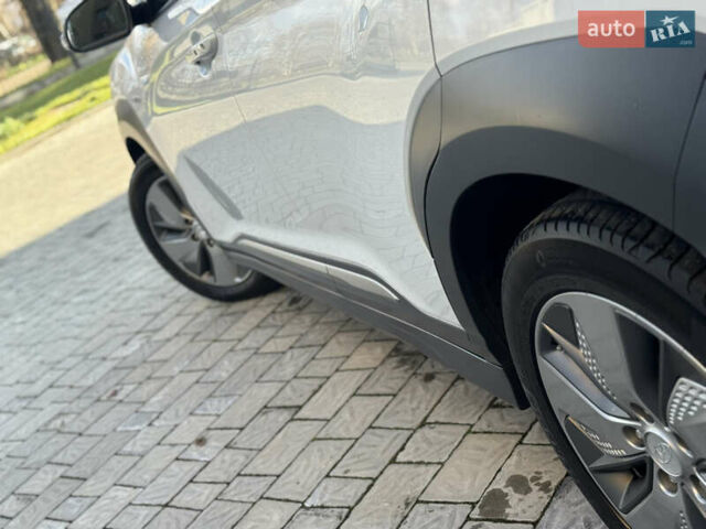 Білий Хендай Kona, об'ємом двигуна 0 л та пробігом 112 тис. км за 16499 $, фото 62 на Automoto.ua