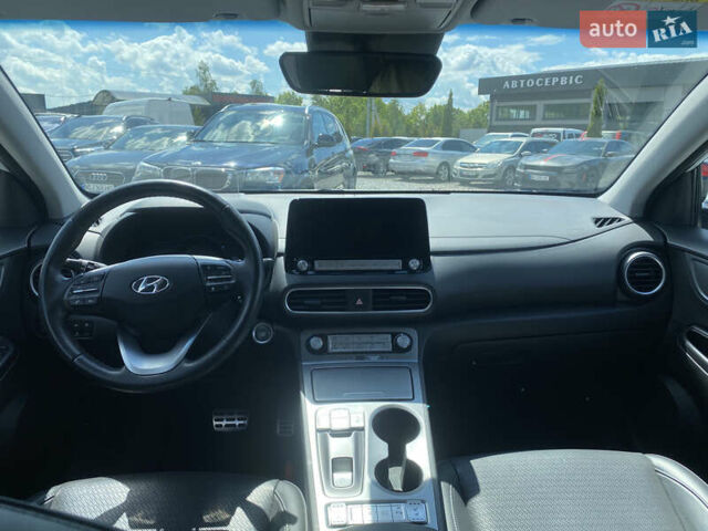 Белый Хендай Kona, объемом двигателя 0 л и пробегом 112 тыс. км за 17900 $, фото 24 на Automoto.ua