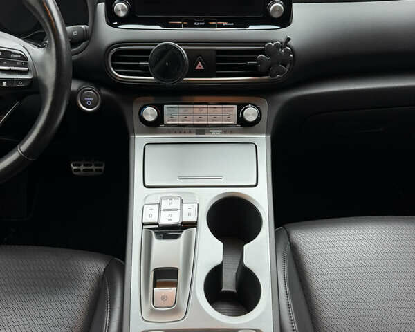 Білий Хендай Kona, об'ємом двигуна 0 л та пробігом 38 тис. км за 18200 $, фото 27 на Automoto.ua