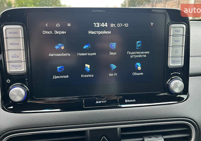 Белый Хендай Kona, объемом двигателя 0 л и пробегом 150 тыс. км за 16500 $, фото 21 на Automoto.ua