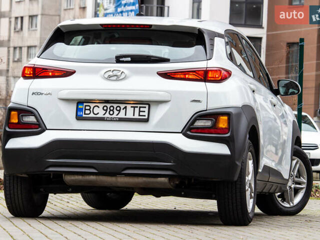Белый Хендай Kona, объемом двигателя 2 л и пробегом 98 тыс. км за 15200 $, фото 11 на Automoto.ua