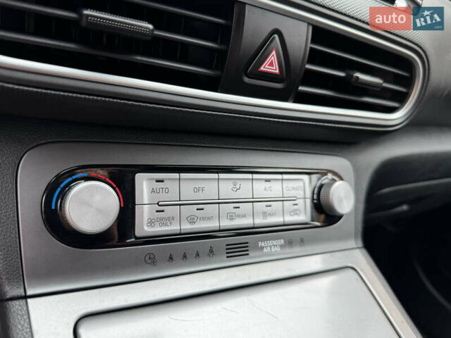 Білий Хендай Kona, об'ємом двигуна 0 л та пробігом 68 тис. км за 14999 $, фото 52 на Automoto.ua
