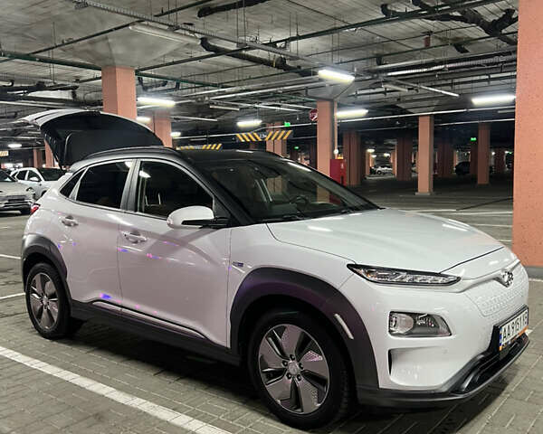 Белый Хендай Kona, объемом двигателя 0 л и пробегом 109 тыс. км за 17900 $, фото 14 на Automoto.ua