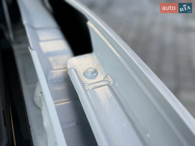 Білий Хендай Kona, об'ємом двигуна 0 л та пробігом 112 тис. км за 16499 $, фото 40 на Automoto.ua