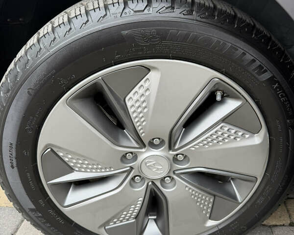 Білий Хендай Kona, об'ємом двигуна 0 л та пробігом 38 тис. км за 18200 $, фото 45 на Automoto.ua