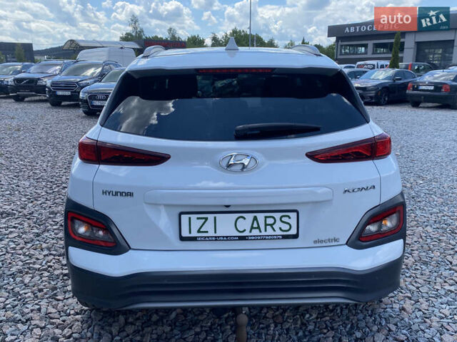 Белый Хендай Kona, объемом двигателя 0 л и пробегом 112 тыс. км за 17900 $, фото 8 на Automoto.ua