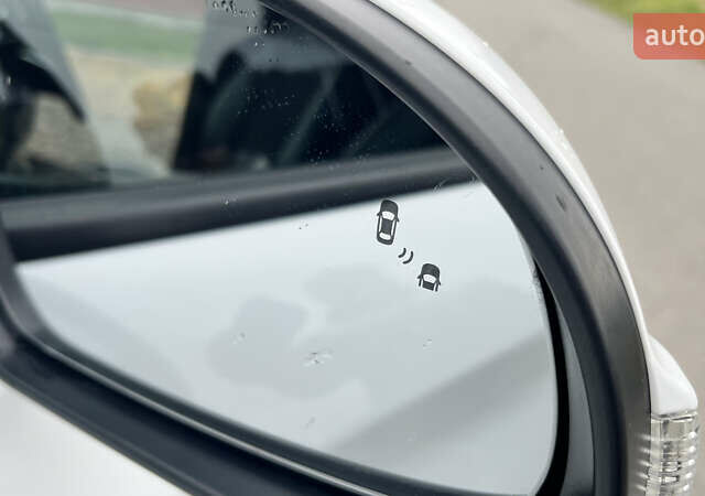 Белый Хендай Kona, объемом двигателя 0 л и пробегом 150 тыс. км за 16500 $, фото 13 на Automoto.ua