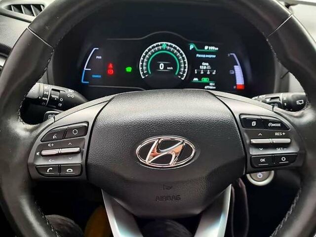 Білий Хендай Kona, об'ємом двигуна 0 л та пробігом 96 тис. км за 15900 $, фото 9 на Automoto.ua