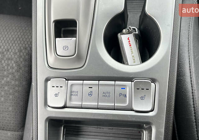 Белый Хендай Kona, объемом двигателя 0 л и пробегом 150 тыс. км за 16500 $, фото 17 на Automoto.ua