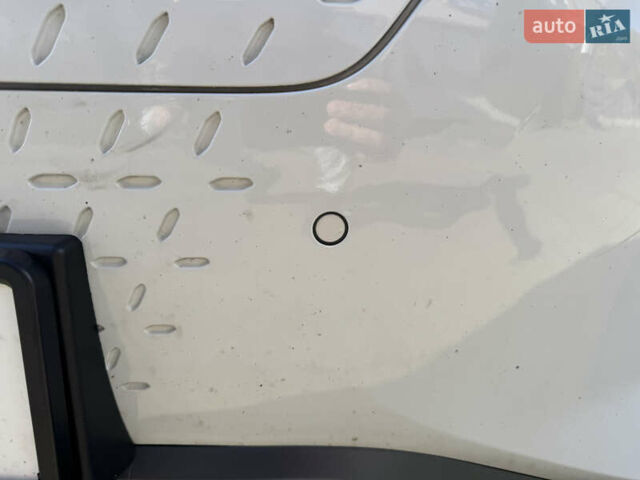 Белый Хендай Kona, объемом двигателя 0 л и пробегом 67 тыс. км за 16350 $, фото 28 на Automoto.ua