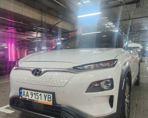 Белый Хендай Kona, объемом двигателя 0 л и пробегом 109 тыс. км за 17900 $, фото 11 на Automoto.ua