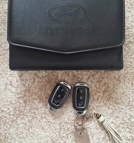 Белый Хендай Kona, объемом двигателя 0 л и пробегом 55 тыс. км за 16500 $, фото 24 на Automoto.ua