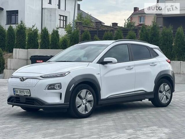 Білий Хендай Kona, об'ємом двигуна 0 л та пробігом 14 тис. км за 29500 $, фото 7 на Automoto.ua