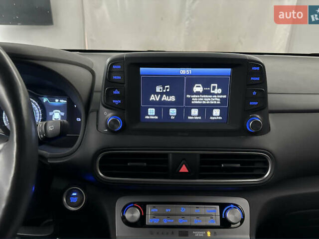 Білий Хендай Kona, об'ємом двигуна 0 л та пробігом 36 тис. км за 14710 $, фото 11 на Automoto.ua