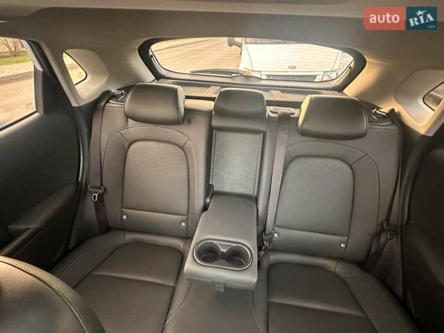 Белый Хендай Kona, объемом двигателя 0 л и пробегом 74 тыс. км за 19500 $, фото 30 на Automoto.ua