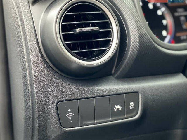 Белый Хендай Kona, объемом двигателя 1.59 л и пробегом 43 тыс. км за 20490 $, фото 26 на Automoto.ua