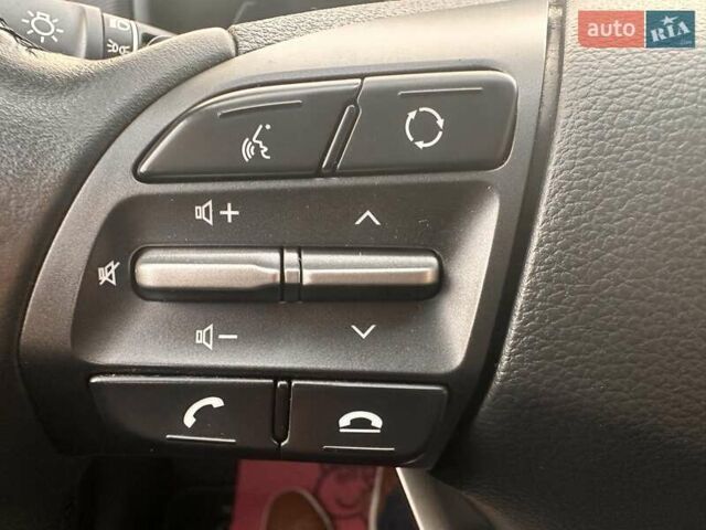 Белый Хендай Kona, объемом двигателя 0 л и пробегом 74 тыс. км за 19500 $, фото 19 на Automoto.ua