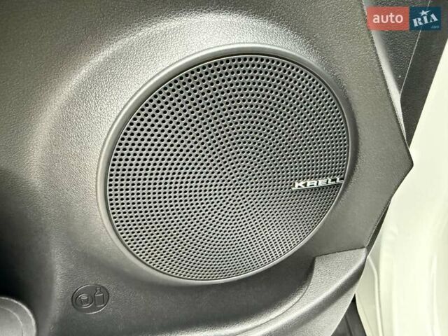 Белый Хендай Kona, объемом двигателя 0 л и пробегом 115 тыс. км за 17250 $, фото 43 на Automoto.ua