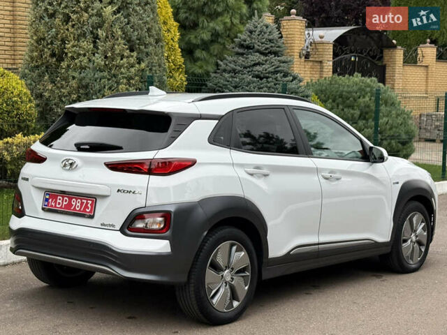 Білий Хендай Kona, об'ємом двигуна 0 л та пробігом 95 тис. км за 18150 $, фото 31 на Automoto.ua