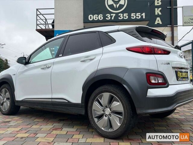 Білий Хендай Kona, об'ємом двигуна 39 л та пробігом 46 тис. км за 16999 $, фото 4 на Automoto.ua
