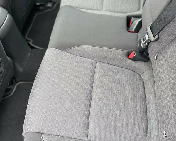 Білий Хендай Kona, об'ємом двигуна 0 л та пробігом 110 тис. км за 17300 $, фото 11 на Automoto.ua