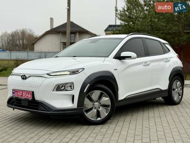 Белый Хендай Kona, объемом двигателя 0 л и пробегом 115 тыс. км за 17250 $, фото 8 на Automoto.ua