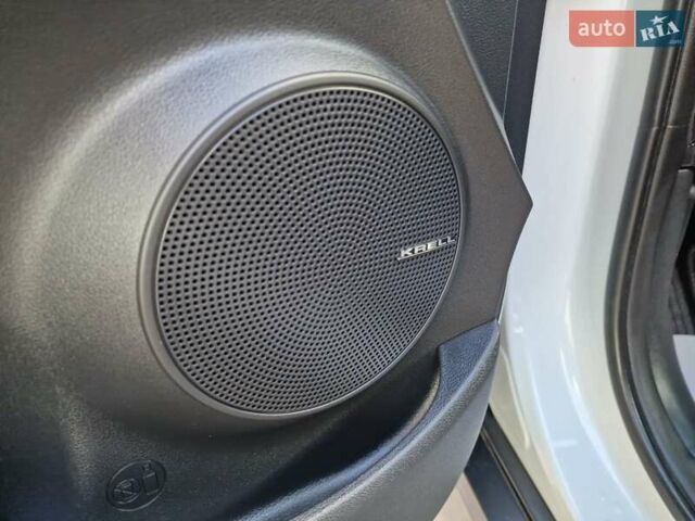 Белый Хендай Kona, объемом двигателя 0 л и пробегом 70 тыс. км за 16500 $, фото 23 на Automoto.ua