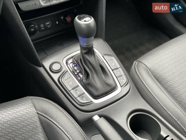 Белый Хендай Kona, объемом двигателя 1.59 л и пробегом 43 тыс. км за 20490 $, фото 28 на Automoto.ua