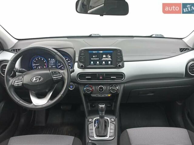 Білий Хендай Kona, об'ємом двигуна 2 л та пробігом 58 тис. км за 17900 $, фото 11 на Automoto.ua