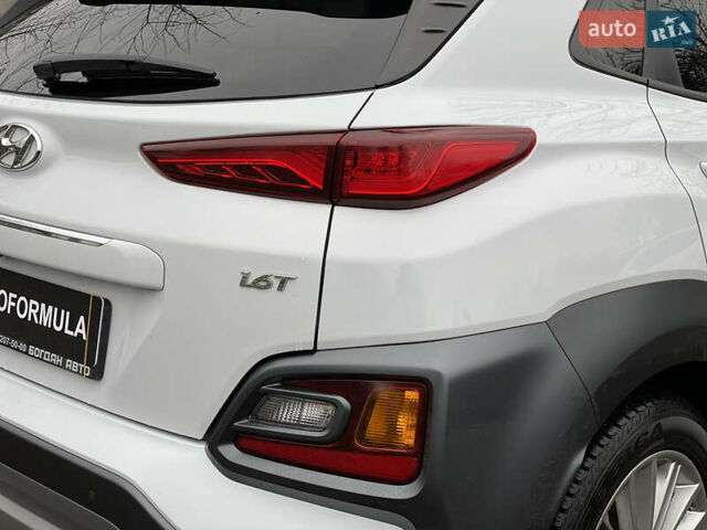 Белый Хендай Kona, объемом двигателя 1.59 л и пробегом 43 тыс. км за 20490 $, фото 10 на Automoto.ua