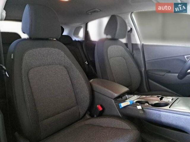 Білий Хендай Kona, об'ємом двигуна 0 л та пробігом 32 тис. км за 16500 $, фото 6 на Automoto.ua