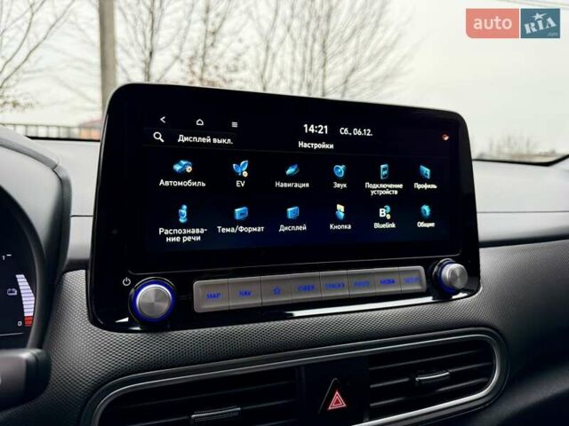 Белый Хендай Kona, объемом двигателя 0 л и пробегом 115 тыс. км за 17250 $, фото 67 на Automoto.ua