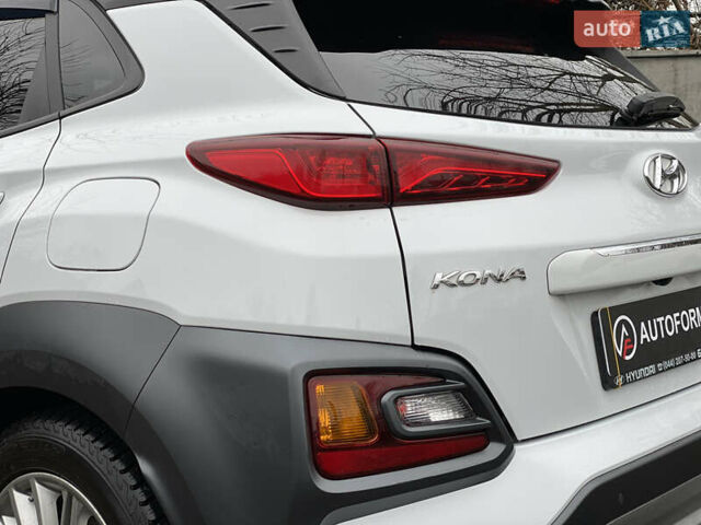 Белый Хендай Kona, объемом двигателя 1.59 л и пробегом 43 тыс. км за 20490 $, фото 7 на Automoto.ua