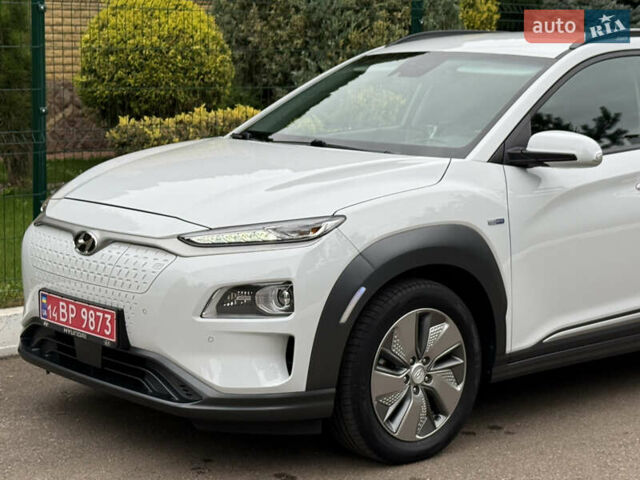 Білий Хендай Kona, об'ємом двигуна 0 л та пробігом 95 тис. км за 18150 $, фото 40 на Automoto.ua