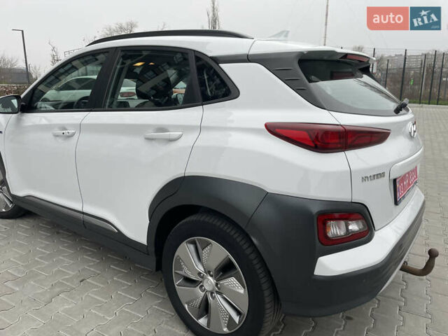 Білий Хендай Kona, об'ємом двигуна 0 л та пробігом 110 тис. км за 17300 $, фото 33 на Automoto.ua
