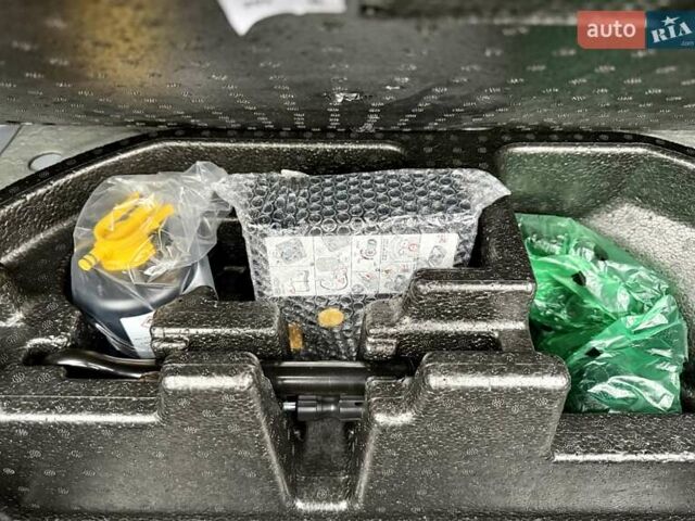 Белый Хендай Kona, объемом двигателя 0 л и пробегом 115 тыс. км за 17250 $, фото 100 на Automoto.ua