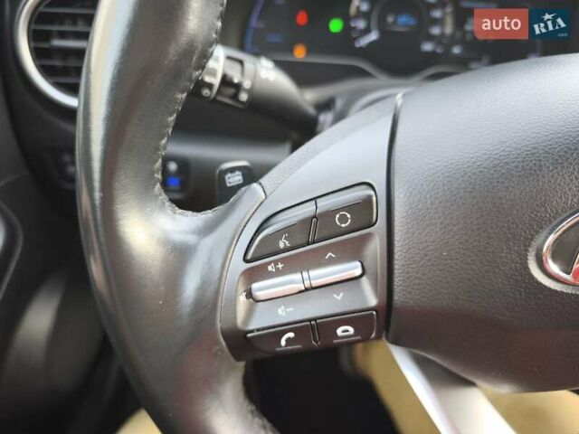 Белый Хендай Kona, объемом двигателя 0 л и пробегом 129 тыс. км за 17777 $, фото 38 на Automoto.ua