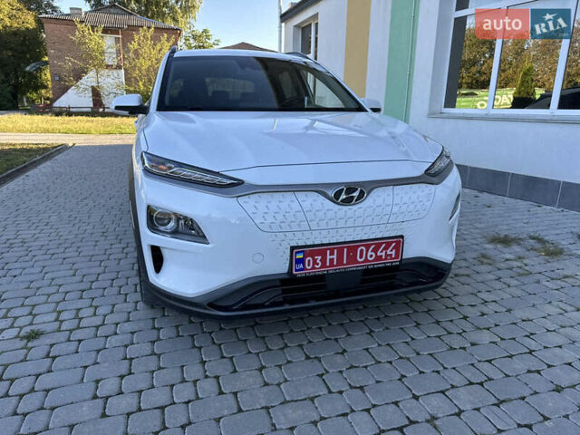 Білий Хендай Kona, об'ємом двигуна 0 л та пробігом 92 тис. км за 17200 $, фото 15 на Automoto.ua