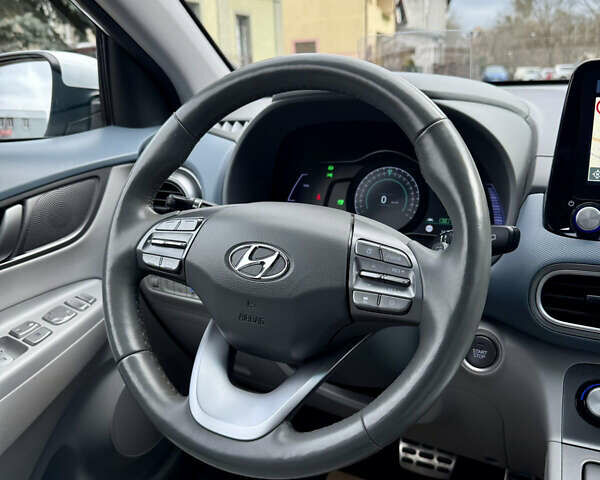 Білий Хендай Kona, об'ємом двигуна 0 л та пробігом 125 тис. км за 16999 $, фото 21 на Automoto.ua