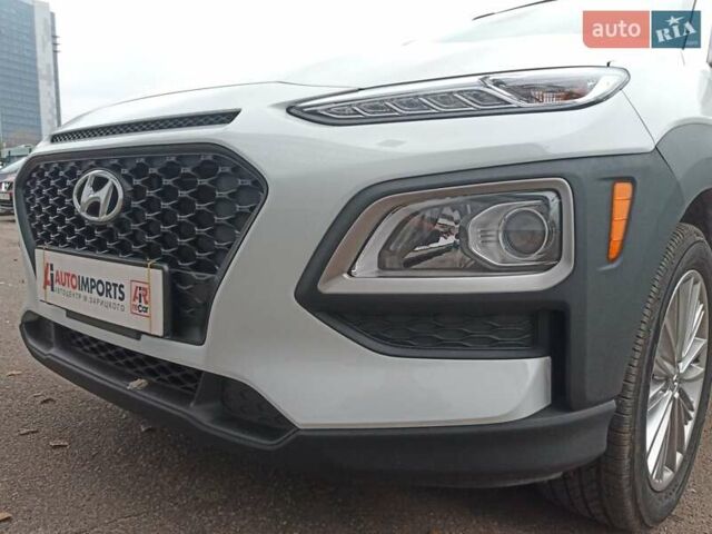 Білий Хендай Kona, об'ємом двигуна 2 л та пробігом 58 тис. км за 17900 $, фото 3 на Automoto.ua