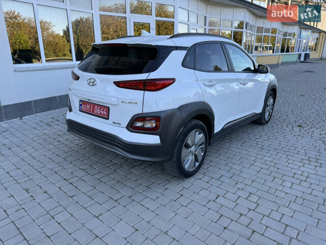 Білий Хендай Kona, об'ємом двигуна 0 л та пробігом 92 тис. км за 17200 $, фото 13 на Automoto.ua