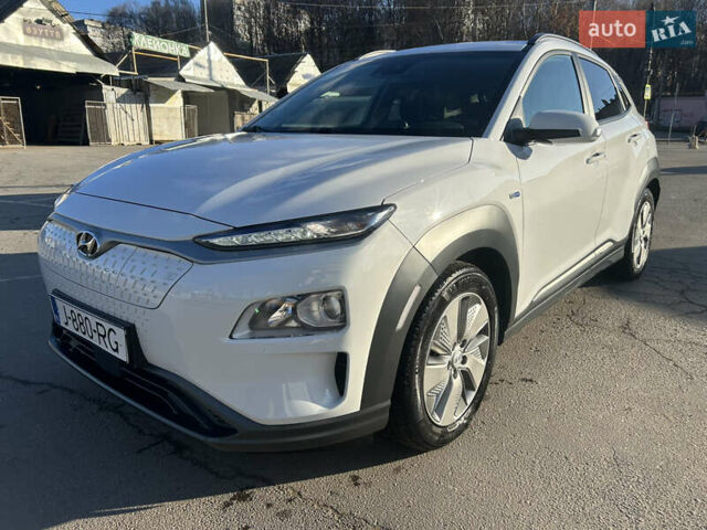Белый Хендай Kona, объемом двигателя 0 л и пробегом 109 тыс. км за 16396 $, фото 6 на Automoto.ua