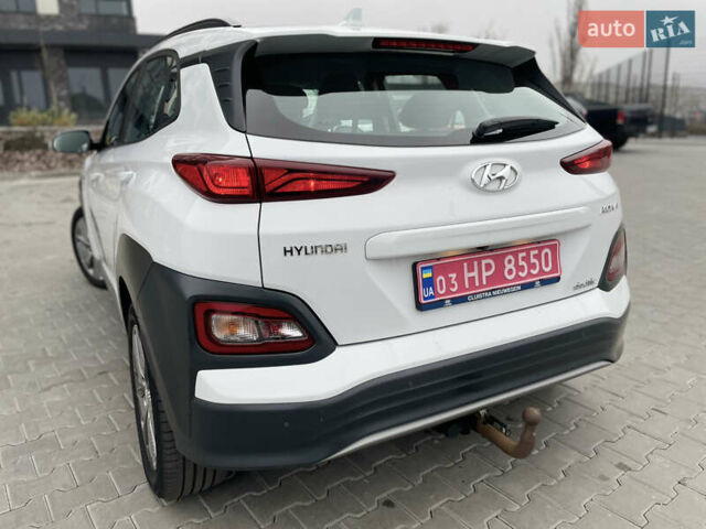 Білий Хендай Kona, об'ємом двигуна 0 л та пробігом 110 тис. км за 17300 $, фото 29 на Automoto.ua