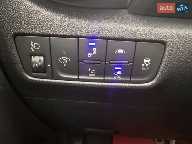 Белый Хендай Kona, объемом двигателя 0 л и пробегом 74 тыс. км за 19500 $, фото 17 на Automoto.ua