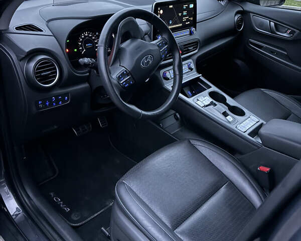 Білий Хендай Kona, об'ємом двигуна 0 л та пробігом 82 тис. км за 18500 $, фото 4 на Automoto.ua