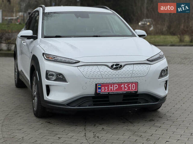 Білий Хендай Kona, об'ємом двигуна 0 л та пробігом 82 тис. км за 18500 $, фото 27 на Automoto.ua