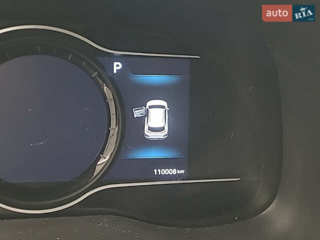 Білий Хендай Kona, об'ємом двигуна 0 л та пробігом 110 тис. км за 15999 $, фото 8 на Automoto.ua