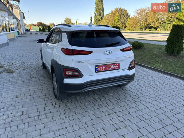 Білий Хендай Kona, об'ємом двигуна 0 л та пробігом 92 тис. км за 17200 $, фото 20 на Automoto.ua