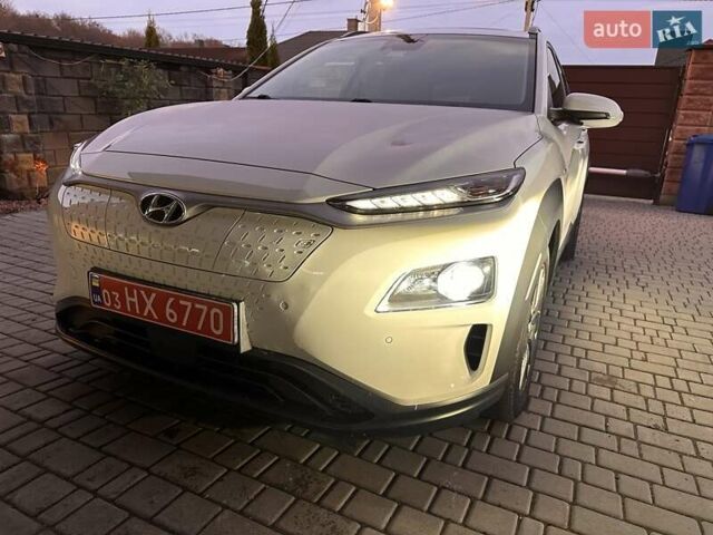 Белый Хендай Kona, объемом двигателя 0 л и пробегом 74 тыс. км за 19500 $, фото 13 на Automoto.ua